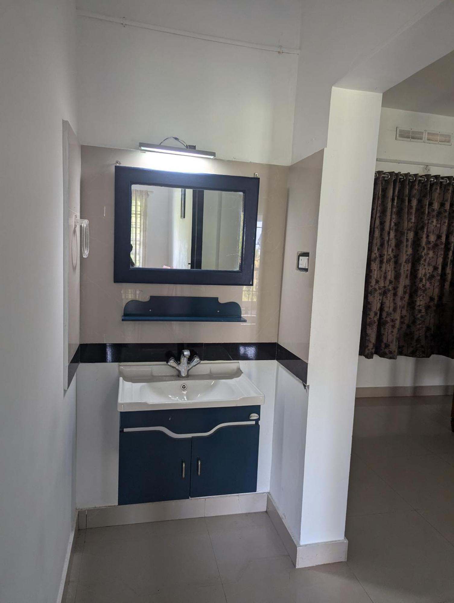 Indeevaram Apartments Kovalam Eksteriør billede